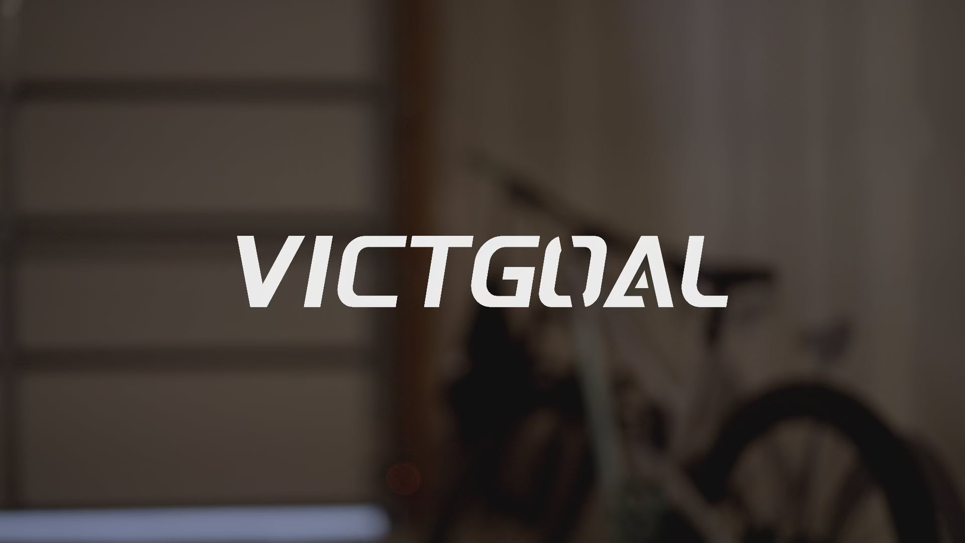 VICTGOAL MAGXITY helmet video with an indoor bicycle in the background