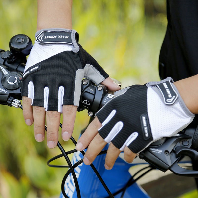 VICTGOAL padded half-finger cycling gloves